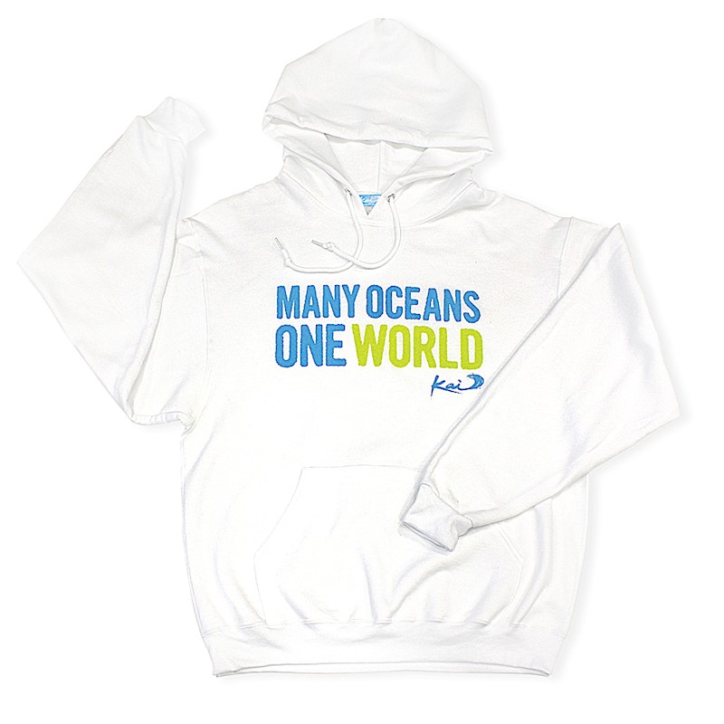 Many Oceans One Green World White XL to the Islands